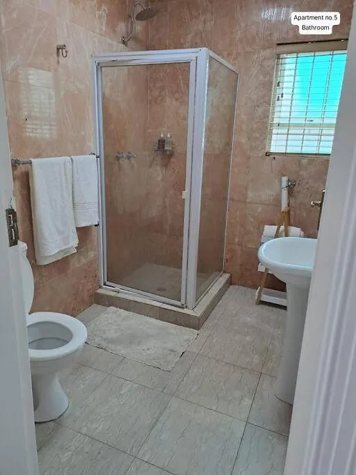 Serena Inn Apartment No5 Self Catering Cape Town 0*,