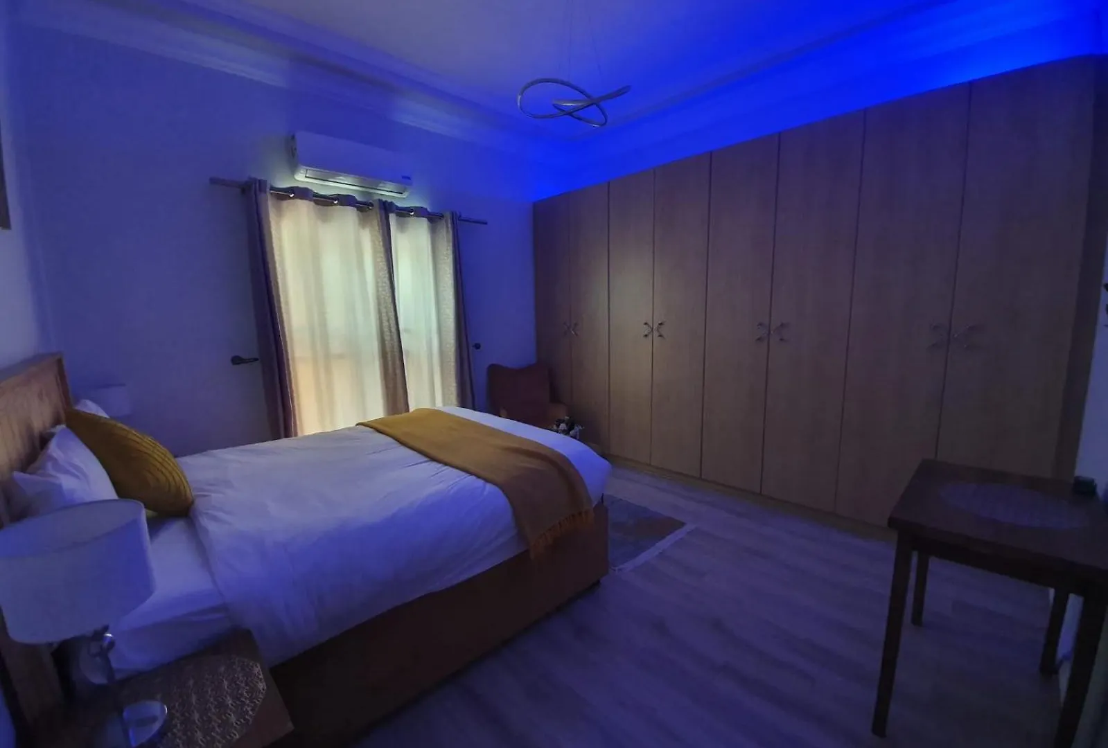 Serena Inn Apartment No5 Self Catering contacts